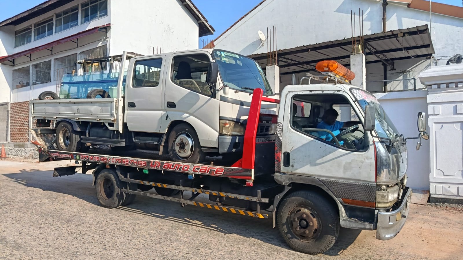Iresha Car Carrier gallery image